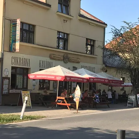 Appartamento Tradicni Cesky Dum S Loznicemi V Podkrovi